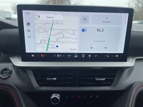 Used 2025 Ford Explorer ST-Line w/ ST-Line Street Pack image 25