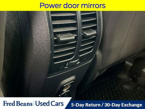 Used 2017 Ford Escape SE image 29