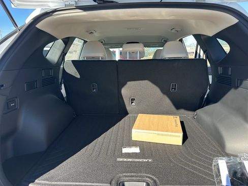 New 2026 Hyundai Tucson Blue SE image 32