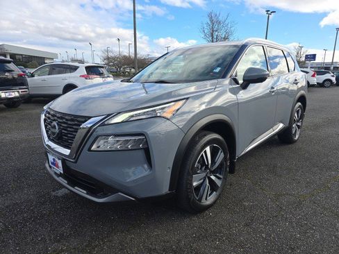 Used 2023 Nissan Rogue SL w/ SL Premium Package image 7