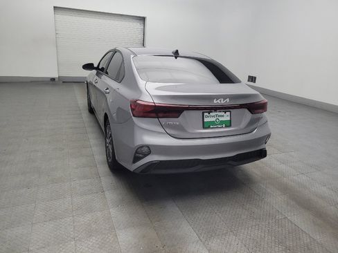 Used 2023 Kia Forte LXS w/ LXS Technology Package FWD image 5