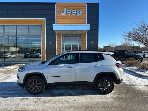 New 2026 Jeep Compass Latitude AWD/4WD image 9