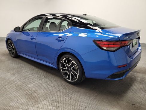 Used 2025 Nissan Sentra SR image 3
