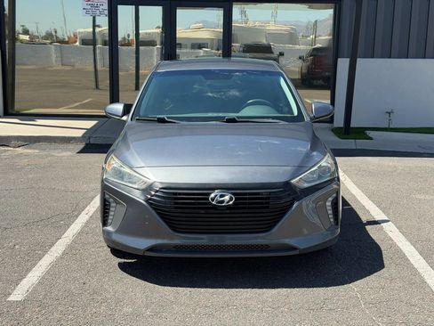 Used 2019 Hyundai Ioniq Plug-In Hybrid FWD image 13