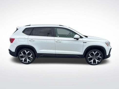 Certified 2023 Volkswagen Taos SEL AWD/4WD image 7