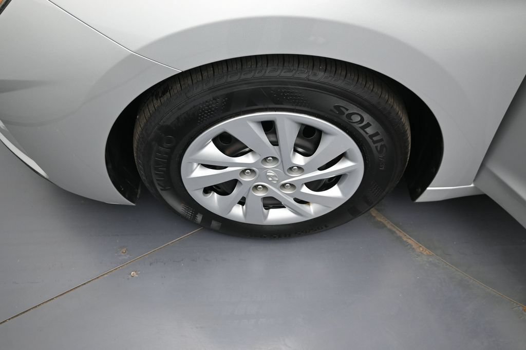 Used 2019 Hyundai Elantra SE w/ Cargo Package FWD image 32