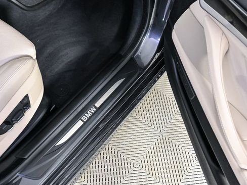 Used 2011 BMW 535i Sedan image 25