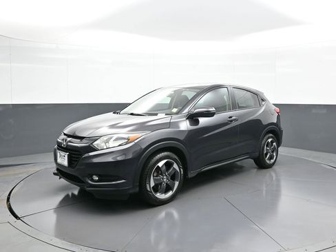 Used 2018 Honda HR-V EX image 10