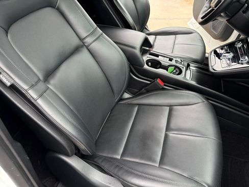 Used 2022 Lincoln Corsair Standard AWD w/ Equipment Group 101A image 48