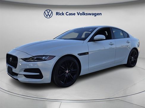 Used 2020 Jaguar XE S image 9