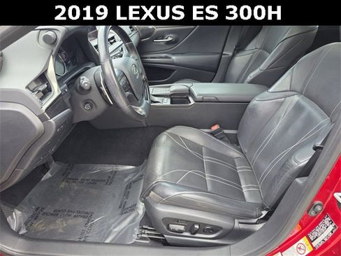 Used 2019 Lexus ES 300h w/ Accessory Package 2 image 22