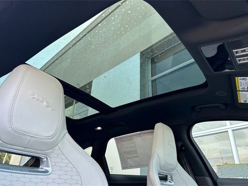 New 2026 Jaguar F-PACE R-Dynamic S image 16