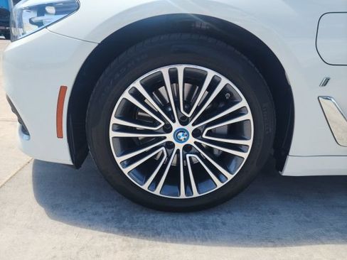 Used 2019 BMW 530e RWD image 15