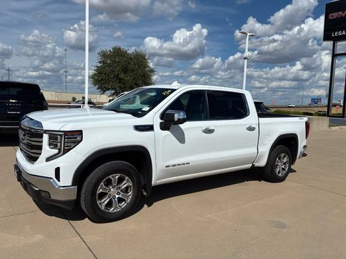 Used 2024 GMC Sierra 1500 SLT AWD/4WD image 1