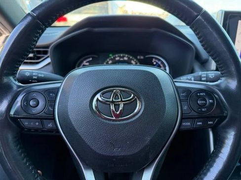 Used 2023 Toyota RAV4 SE w/ Convenience Package AWD/4WD image 16