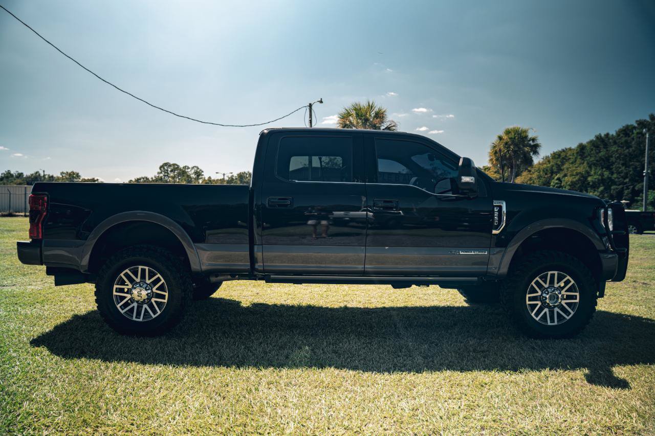 Used 2017 Ford F250 King Ranch w/ King Ranch Ultimate Package AWD/4WD image 7