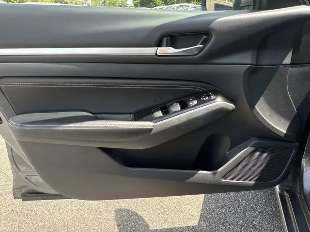 Certified 2023 Nissan Altima 2.5 SV w/ SV Premium Package FWD image 27