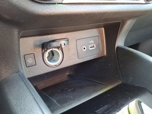 Used 2024 Nissan Versa SV FWD image 22