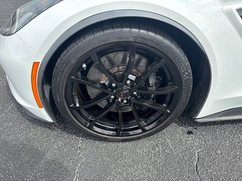 Used 2017 Chevrolet Corvette Grand Sport image 12