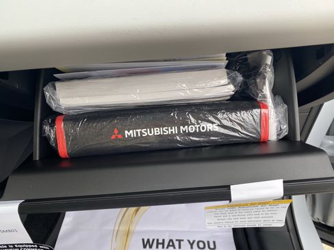 New 2026 Mitsubishi Outlander SEL image 23