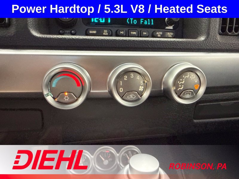 Used 2004 Chevrolet SSR w/ Preferred Equipment Group RWD image 30