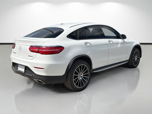 Used 2018 Mercedes-Benz GLC 300 4MATIC Coupe image 3