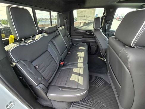 New 2024 GMC Sierra 1500 AT4X w/ AT4X AEV Edition image 17