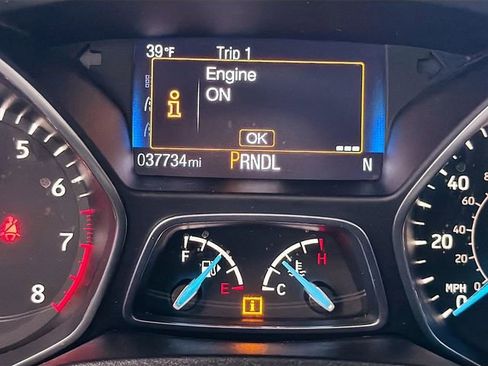 Used 2015 Ford Focus SE w/ SE Cold Weather Package image 9