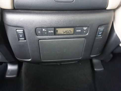 Used 2023 Nissan Armada Platinum w/ Captain's Chairs Package AWD/4WD image 17