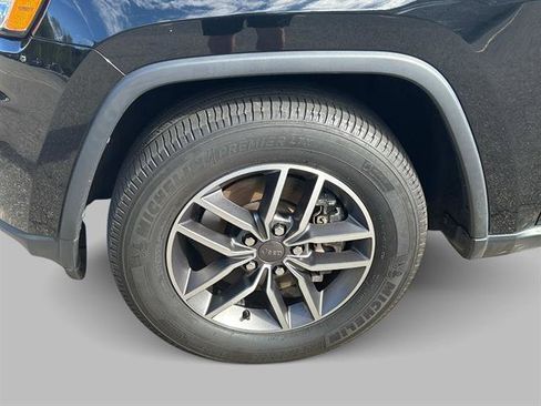 Certified 2022 Jeep Grand Cherokee Limited image 9