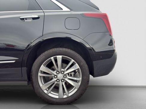 Used 2025 Cadillac XT5 Premium Luxury w/ Technology Package FWD image 22