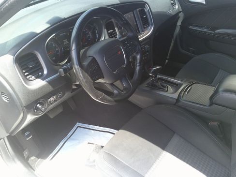 Used 2019 Dodge Charger R/T RWD image 19