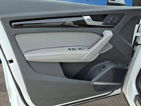 Used 2019 Audi Q5 Prestige image 11
