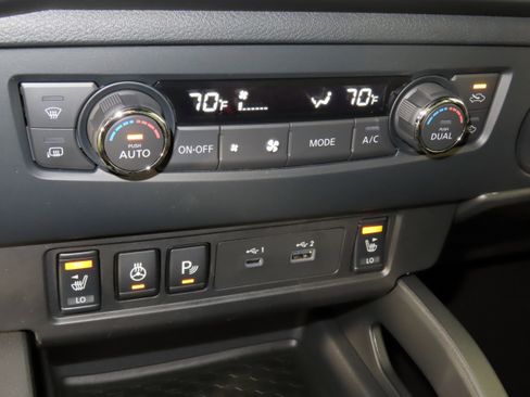 New 2026 Nissan Frontier SV image 28