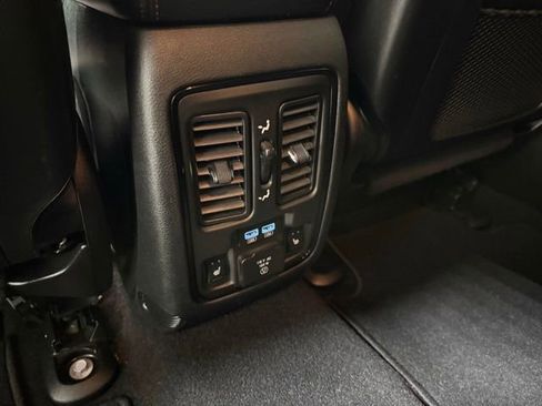 Used 2024 Dodge Durango GT AWD/4WD image 22