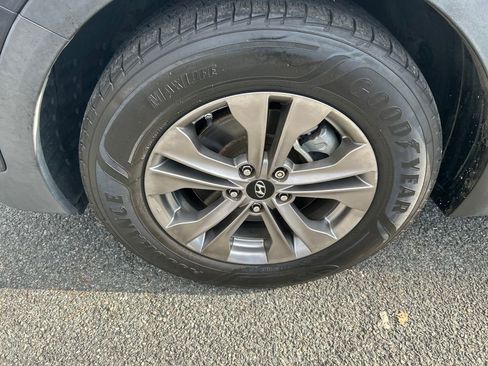 Used 2015 Hyundai Santa Fe Sport w/ Option Group 02 image 12