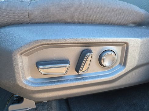 New 2026 Toyota Tundra SR5 image 18