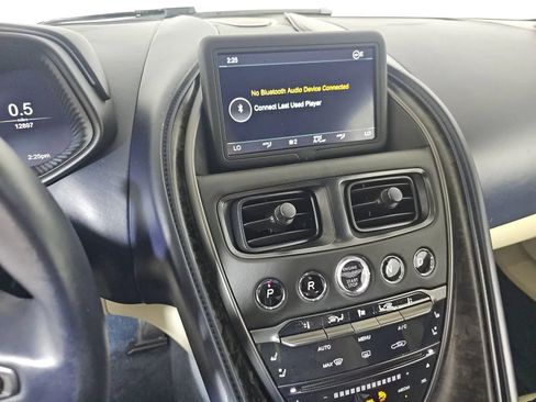 Used 2019 Aston Martin DB11 Volante RWD image 5