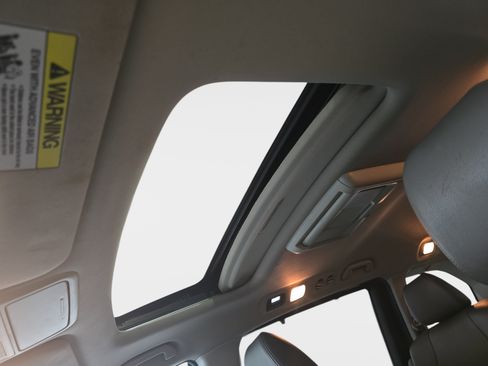 Used 2016 Honda Odyssey EX-L image 27
