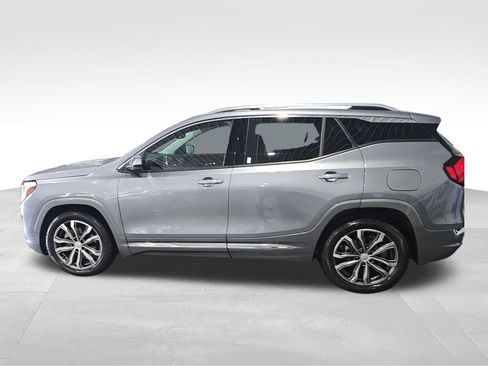 Used 2020 GMC Terrain Denali w/ LPO, Floor Liner Package FWD image 2