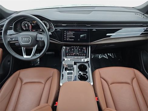 Used 2025 Audi Q8 Premium Plus w/ Premium Plus Package image 10