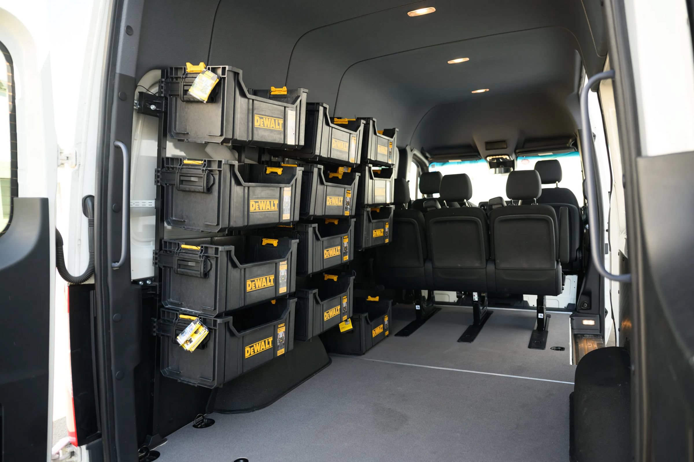 Used 2021 Mercedes-Benz Sprinter 2500 image 2