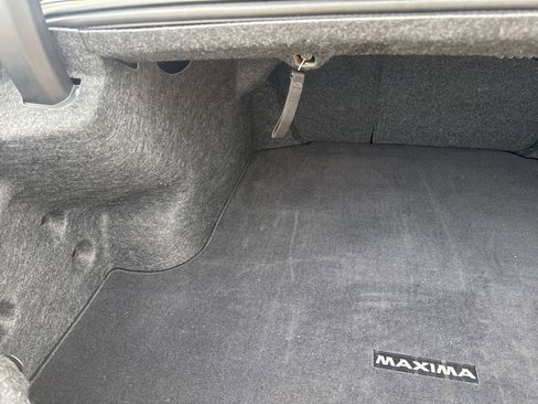 Used 2018 Nissan Maxima SR w/ Midnight Edition image 19