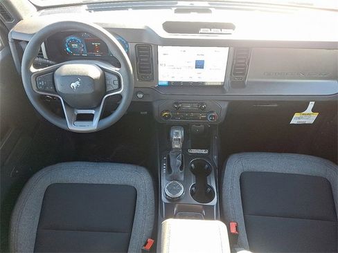 New 2025 Ford Bronco 4-Door image 13