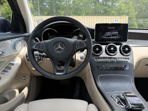 Used 2019 Mercedes-Benz GLC 300 image 19