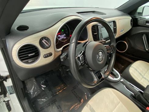 Used 2018 Volkswagen Beetle 2.0T Coast FWD image 35