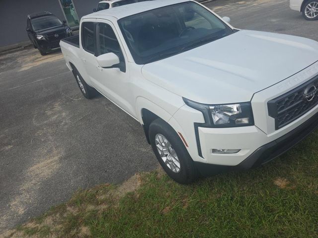 Used 2024 Nissan Frontier SV w/ Technology Package AWD/4WD image 3
