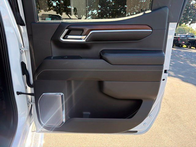 Used 2024 GMC Sierra 1500 Denali w/ Technology Package AWD/4WD image 13