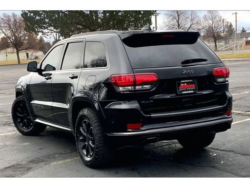 Used 2020 Jeep Grand Cherokee Limited X image 12
