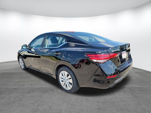 Used 2025 Nissan Sentra S FWD image 7